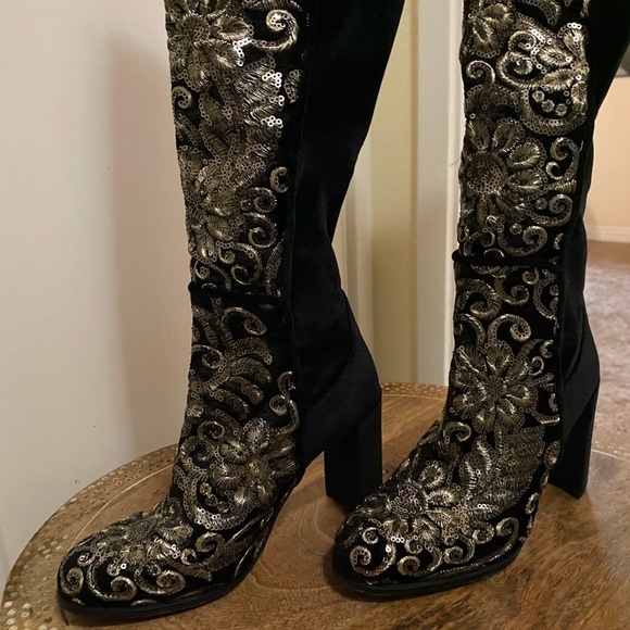 Stuart Weitzman Alljill Sequin Velvet 5050 Knee High Heeled go-go Boot noir - Picture 13 of 17